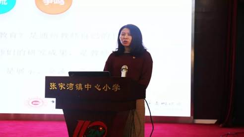 说明: C:\Users\Administrator\Desktop\崔春红老师典型发言.jpg