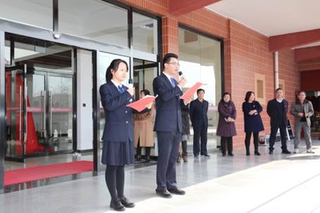 说明: F:\高三成人仪式\2019年2月28日成人仪式暨百日誓师1\2019年2月28日成人仪式暨百日誓师\IMG_2544.JPG