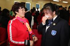 说明: F:\高三成人仪式\2019年2月28日成人仪式暨百日誓师1\2019年2月28日成人仪式暨百日誓师\IMG_2692.JPG